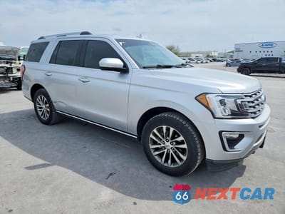 Czwarte zdjęcie samochodu z boku: 2018 FORD EXPEDITION LIMITED VIN:1FMJU2AT3JEA44992 - miniatura