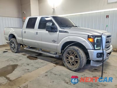 Czwarte zdjęcie samochodu z boku: 2013 FORD F350 SUPER DUTY VIN:1FT8W3BT0DEA80273 - miniatura