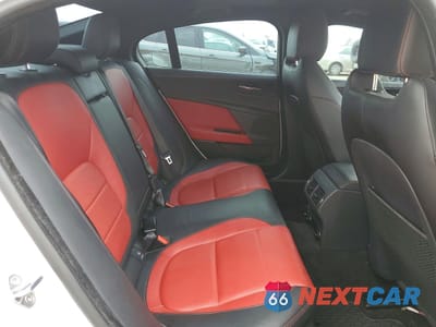 Zdjęcie 10 z 12 samochodu: 2019 JAGUAR XE LANDMARK VIN:SAJAP4FX8KCP54536 - miniatura