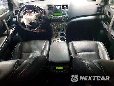 Zdjęcie 8 z 12 samochodu: 2010 TOYOTA HIGHLANDER SE VIN:5TDJK3EH7AS034563 - miniatura