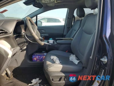 Zdjęcie 7 z 13 samochodu: 2024 TOYOTA SIENNA VIN:5TDJSKFC8RS141355 - miniatura