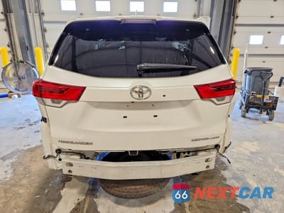 Zdjęcie 6 z 11 samochodu: 2019 TOYOTA HIGHLANDER LIMITED PLATINUM VIN:5TDDZRFH3KS930192 - miniatura