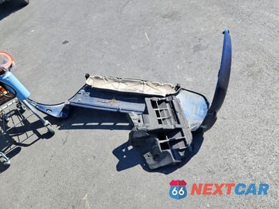 Zdjęcie 12 z 12 samochodu: 2006 SMART FORTWO VIN:WMEAJ00F06J299063 - miniatura