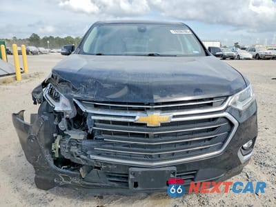 Piąte zdjęcie samochodu w środku: 2018 CHEVROLET TRAVERSE PREMIER VIN:1GNERKKW1JJ261147 - miniatura