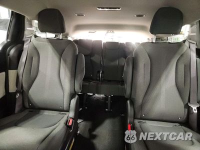 Zdjęcie 10 z 15 samochodu: 2024 KIA CARNIVAL LX VIN:KNDNB4H31R6421967 - miniatura