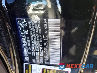 Zdjęcie 12 z 12 samochodu: 2025 MERCEDES-BENZ C 300 4MATIC VIN:W1KAF4HB9SR250177 - miniatura