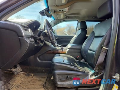 Zdjęcie 7 z 13 samochodu: 2017 CHEVROLET SUBURBAN K1500 LT VIN:1GNSKHKCXHR181521 - miniatura