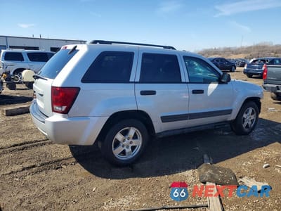 Trzecie zdjęcie samochodu z tyłu: 2006 JEEP GRAND CHEROKEE LAREDO VIN:1J4GR48K36C241134 - miniatura