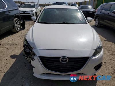 Piąte zdjęcie samochodu w środku: 2016 MAZDA 3 SPORT VIN:3MZBM1T74GM258716 - miniatura