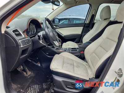 Zdjęcie 7 z 12 samochodu: 2016 MAZDA CX-5 GT VIN:JM3KE4DY1G0732379 - miniatura