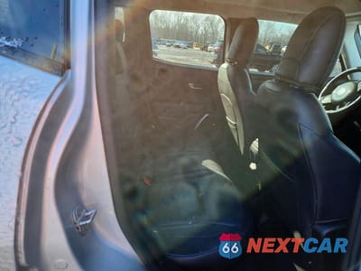 Zdjęcie 11 z 12 samochodu: 2019 JEEP RENEGADE LIMITED VIN:ZACNJBD15KPJ93970 - miniatura