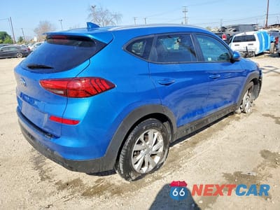 Trzecie zdjęcie samochodu z tyłu: 2020 HYUNDAI TUCSON LIMITED VIN:KM8J33A46LU253153 - miniatura