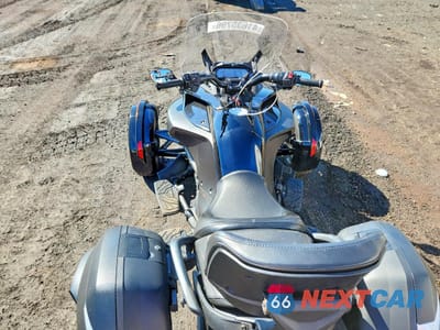 Zdjęcie 6 z 9 samochodu: 2021 CAN-AM SPYDER ROADSTER F3-S VIN:2BXRDDD45MV000093 - miniatura