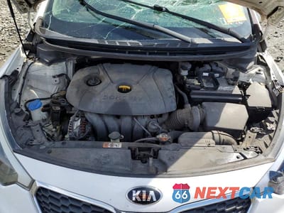Zdjęcie 11 z 12 samochodu: 2016 KIA FORTE LX VIN:KNAFK4A64G5505452 - miniatura