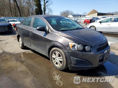 Czwarte zdjęcie samochodu z boku: 2013 CHEVROLET SONIC LT VIN:1G1JC5SB5D4194071 - miniatura