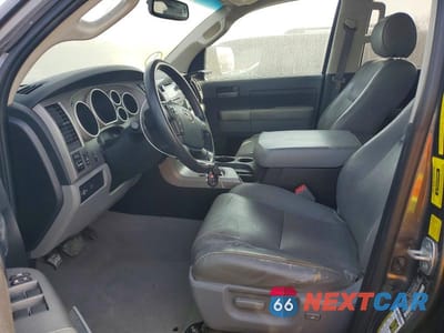 Zdjęcie 7 z 11 samochodu: 2011 TOYOTA TUNDRA GRADE VIN:5TFEM5F19BX021513 - miniatura