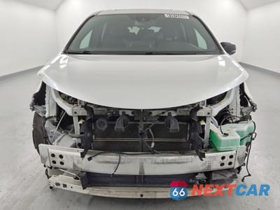 Piąte zdjęcie samochodu w środku: 2023 TOYOTA SIENNA 25TH ANNIVERSARY EDITION VIN:5TDCRKEC2PS156386 - miniatura