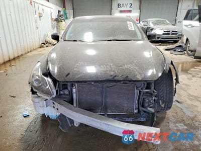 Piąte zdjęcie samochodu w środku: 2014 INFINITI Q60 COUPE BASE VIN:JN1CV6EL1EM131316 - miniatura