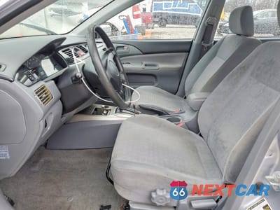 Zdjęcie 7 z 13 samochodu: 2004 MITSUBISHI LANCER ES VIN:JA3AJ26E04U050880 - miniatura