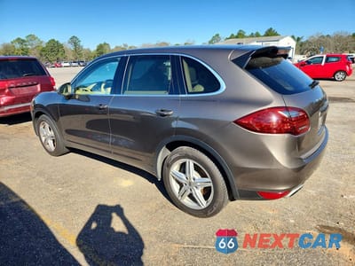 Drugie zdjęcie samochodu z przodu: 2012 PORSCHE CAYENNE VIN:WP1AA2A20CLA11157 - miniatura