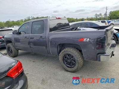 Drugie zdjęcie samochodu z przodu: 2010 CHEVROLET SILVERADO K1500 LT VIN:3GCRKSE35AG163787 - miniatura
