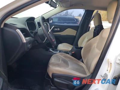 Zdjęcie 7 z 13 samochodu: 2016 JEEP CHEROKEE SPORT VIN:1C4PJLABXGW207421 - miniatura