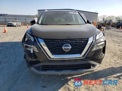 Piąte zdjęcie samochodu w środku: 2022 NISSAN ROGUE SV VIN:5N1BT3BA9NC732572 - miniatura