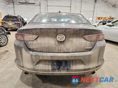 Zdjęcie 6 z 12 samochodu: 2020 MAZDA 3 PREFERRED VIN:JM1BPBDM2L1164510 - miniatura