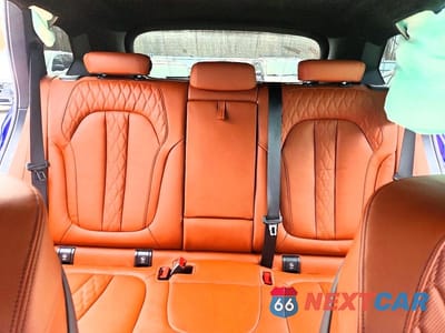 Zdjęcie 10 z 14 samochodu: 2026 BMW X5 M60I VIN:5UX33EU01T9198792 - miniatura