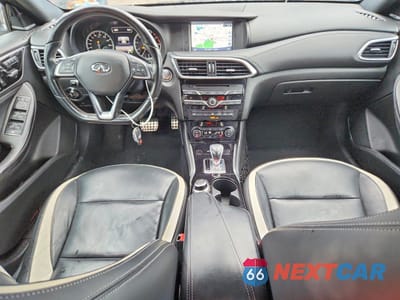 Zdjęcie 8 z 12 samochodu: 2017 INFINITI QX30 SPORT VIN:SJKCH5CP0HA022806 - miniatura