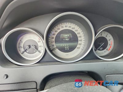 Zdjęcie 9 z 12 samochodu: 2014 MERCEDES-BENZ C 250 VIN:WDDGF4HB6EG222864 - miniatura