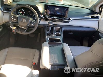 Zdjęcie 8 z 14 samochodu: 2025 TOYOTA SIENNA XLE 7-PASSENGER VIN:5TDJSKFC2SS216556 - miniatura