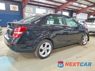Trzecie zdjęcie samochodu z tyłu: 2017 CHEVROLET SONIC PREMIER VIN:1G1JF5SB4H4121562 - miniatura