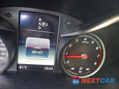 Zdjęcie 8 z 10 samochodu: 2015 MERCEDES-BENZ C 300 4MATIC VIN:55SWF4KB5FU014001 - miniatura