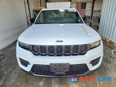 Piąte zdjęcie samochodu w środku: 2023 JEEP GRAND CHEROKEE LAREDO VIN:1C4RJHAG5PC517771 - miniatura