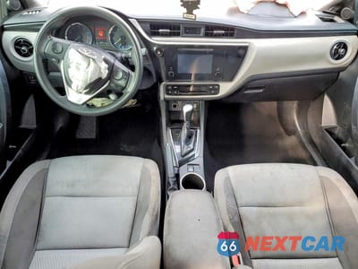 Zdjęcie 8 z 11 samochodu: 2018 TOYOTA COROLLA LE VIN:5YFBURHE7JP744557 - miniatura