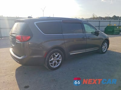Trzecie zdjęcie samochodu z tyłu: 2017 CHRYSLER PACIFICA TOURING L PLUS VIN:2C4RC1EG7HR757604 - miniatura