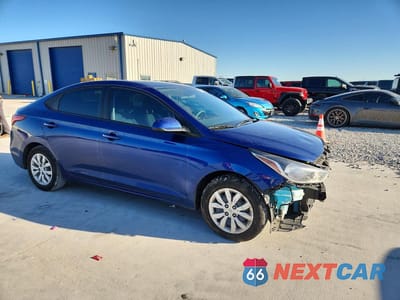 Czwarte zdjęcie samochodu z boku: 2022 HYUNDAI ACCENT SE VIN:3KPC24A66NE186059 - miniatura