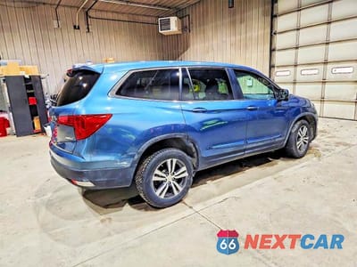 Trzecie zdjęcie samochodu z tyłu: 2016 HONDA PILOT EX VIN:5FNYF6H31GB057631 - miniatura