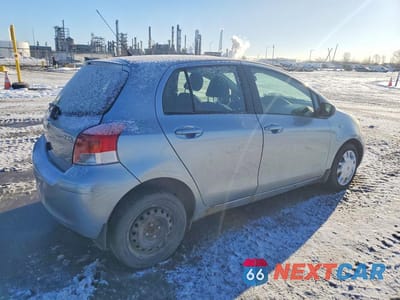 Trzecie zdjęcie samochodu z tyłu: 2011 TOYOTA YARIS BASE VIN:JTDKT4K35B5340829 - miniatura