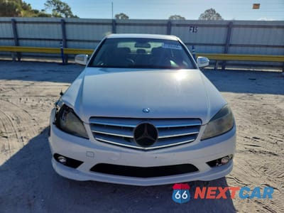 Piąte zdjęcie samochodu w środku: 2009 MERCEDES-BENZ C 350 VIN:WDDGF56X09R062558 - miniatura
