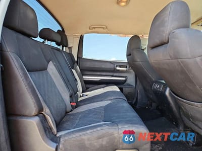 Zdjęcie 10 z 12 samochodu: 2016 TOYOTA TUNDRA SR5 VIN:5TFEY5F12GX208765 - miniatura