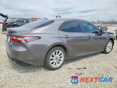 Trzecie zdjęcie samochodu z tyłu: 2023 TOYOTA CAMRY LE VIN:4T1C11AK9PU768638 - miniatura