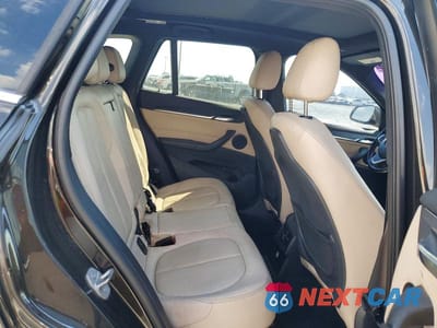 Zdjęcie 11 z 12 samochodu: 2016 BMW X1 XDRIVE28I VIN:WBXHT3C3XG5E48590 - miniatura