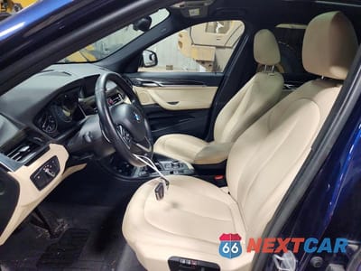 Zdjęcie 7 z 13 samochodu: 2018 BMW X1 XDRIVE28I VIN:WBXHT3C30J5L25935 - miniatura