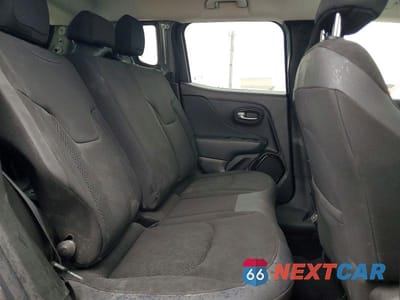 Zdjęcie 11 z 13 samochodu: 2018 JEEP RENEGADE LATITUDE VIN:ZACCJBBH1JPH32397 - miniatura