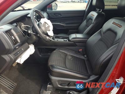 Zdjęcie 7 z 13 samochodu: 2023 NISSAN PATHFINDER ROCK CREEK VIN:5N1DR3BD3PC264200 - miniatura