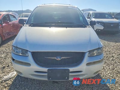 Piąte zdjęcie samochodu w środku: 2000 CHRYSLER TOWN & COUNTRY LIMITED VIN:1C4GP64LXYB727888 - miniatura