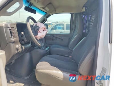 Zdjęcie 7 z 13 samochodu: 2019 GMC SAVANA 2500 CARGO UTILITY / SERVICE VAN VIN:1GTW7AFGXK1249256 - miniatura
