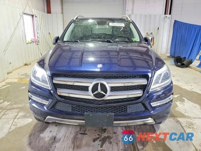 Piąte zdjęcie samochodu w środku: 2013 MERCEDES-BENZ GL 450 4MATIC VIN:4JGDF7CE4DA221774 - miniatura